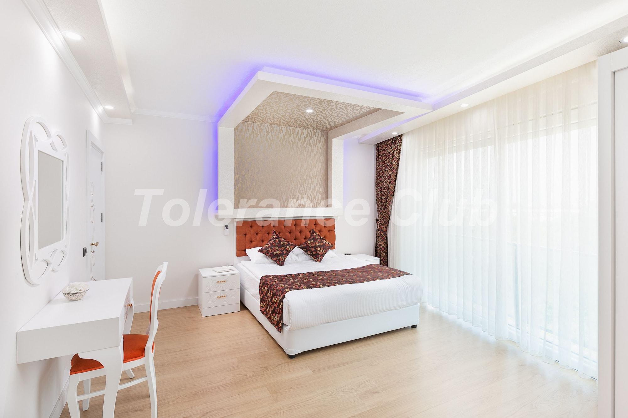 Melda Palace Анталия Екстериор снимка